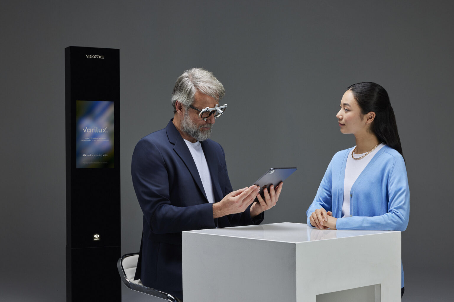 Visioffice X+ Column - Essilor Instruments USA